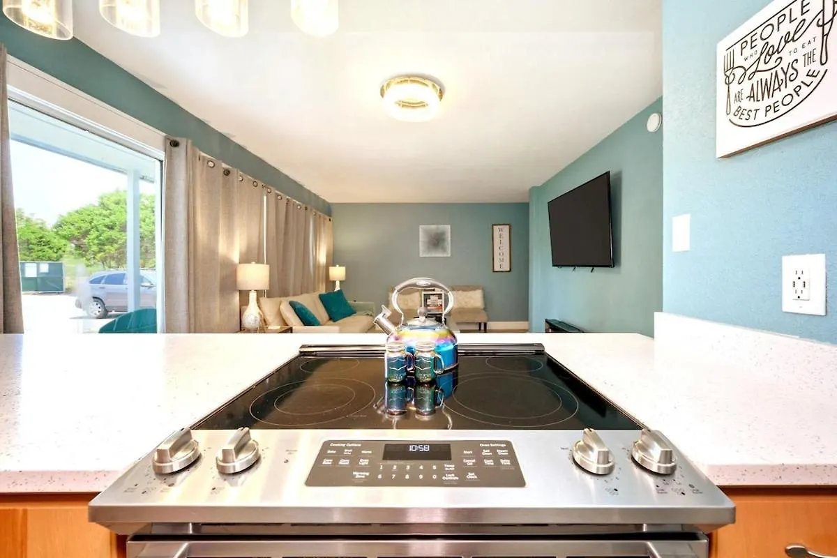 Cool Azul 3 Community Pools