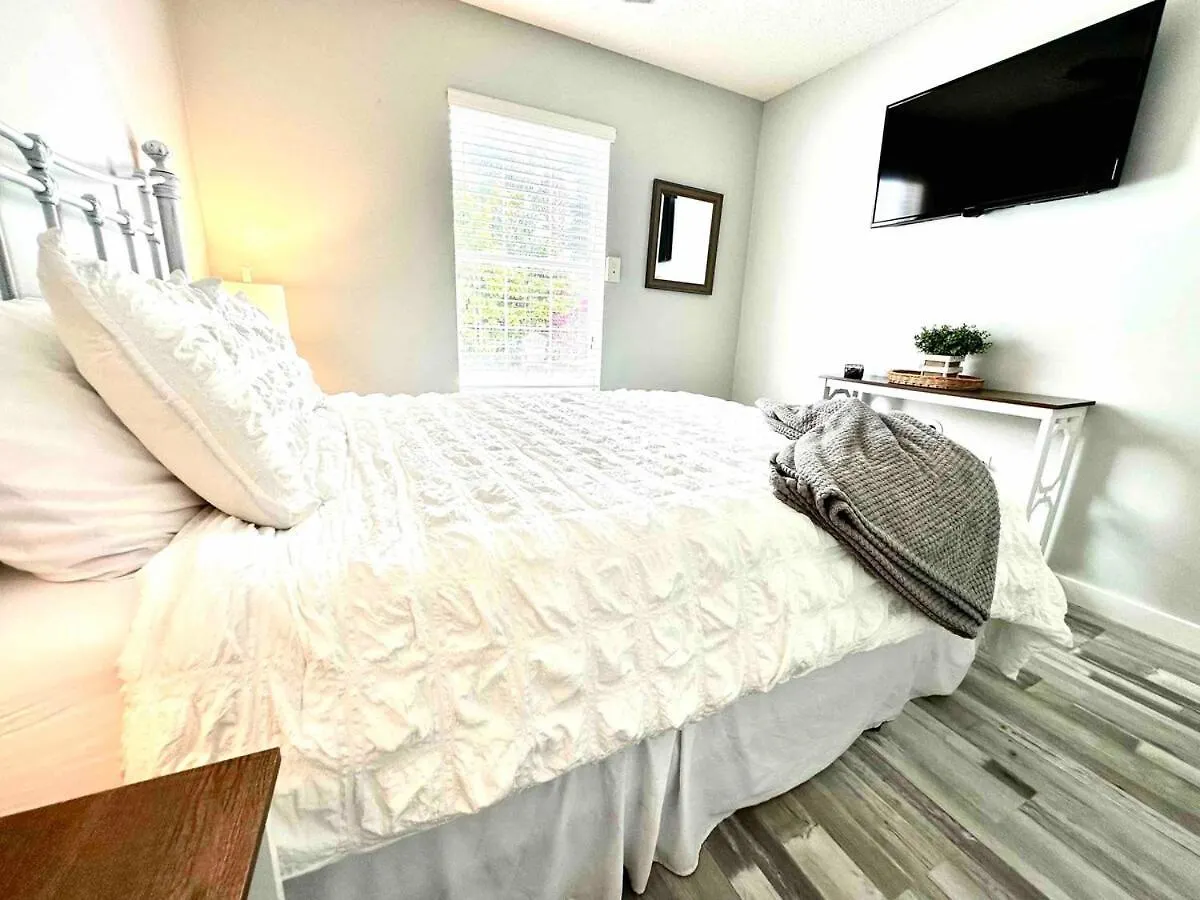 Barefoot Escape Golf Cart Deals Gated Access Holiday home *