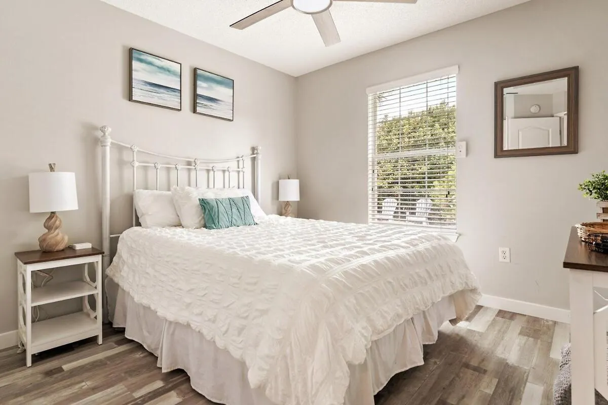 Holiday home Barefoot Escape Golf Cart Deals Gated Access *