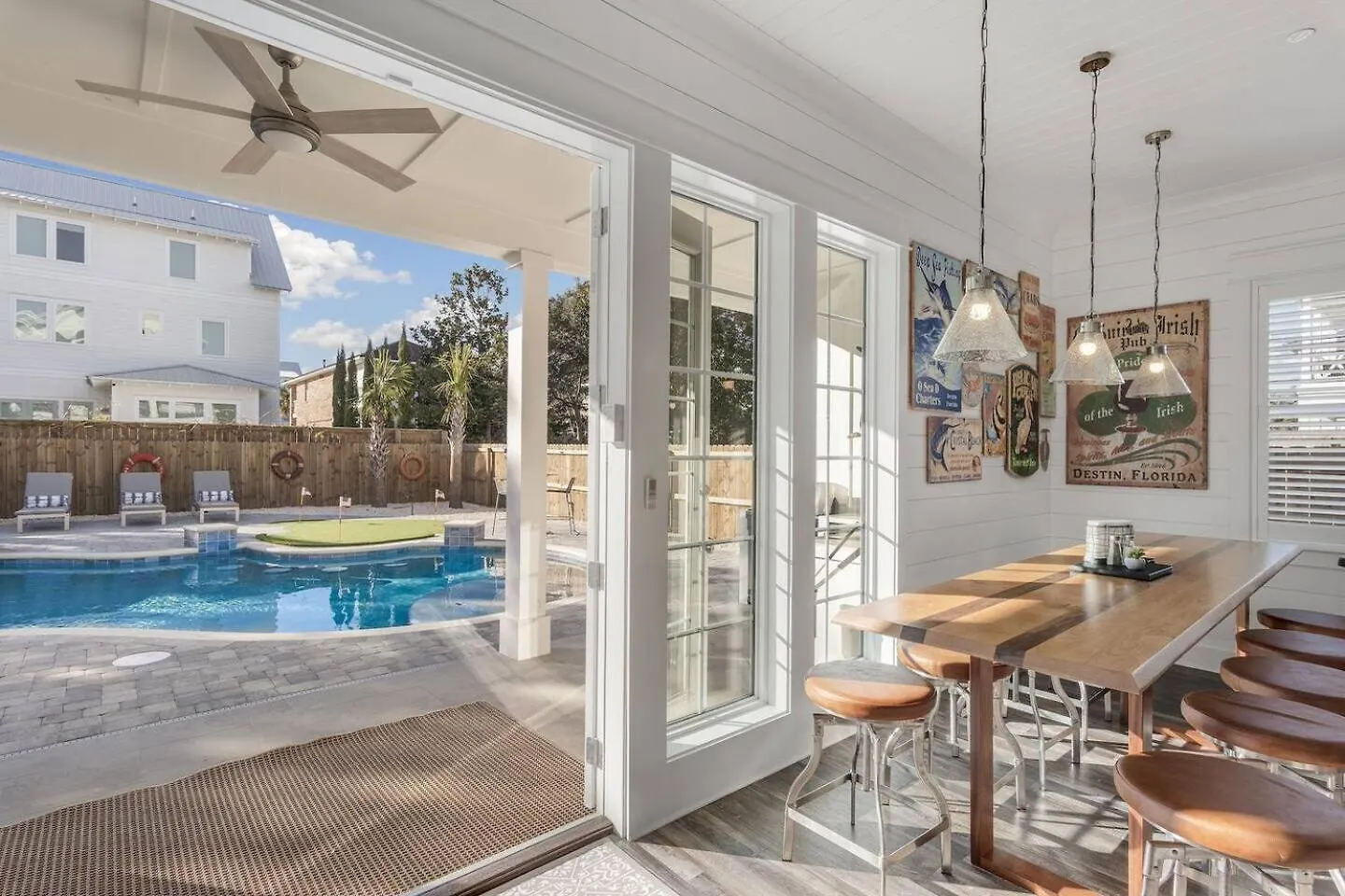 Luxury 8br House With Pool, Spa, Golf Putting Hébergement de vacances *