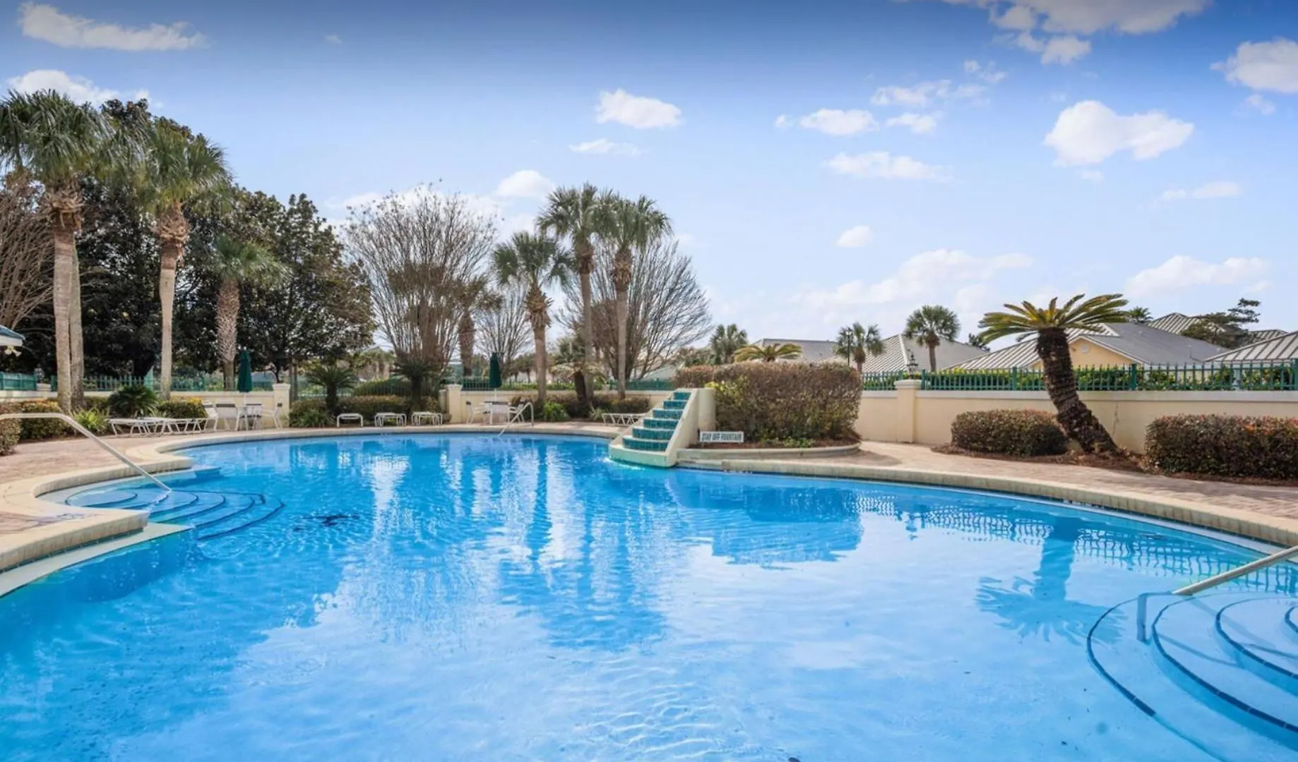 Holiday home Ratiu House White Miramar Destin