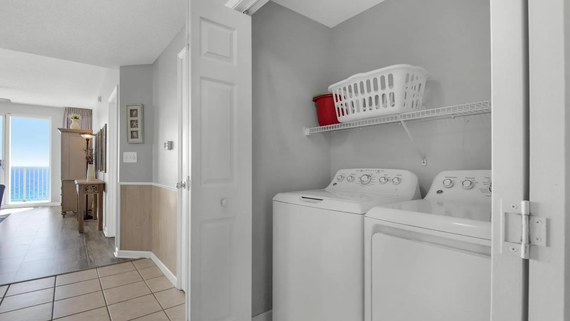 Holiday home Majestic Sun 913b