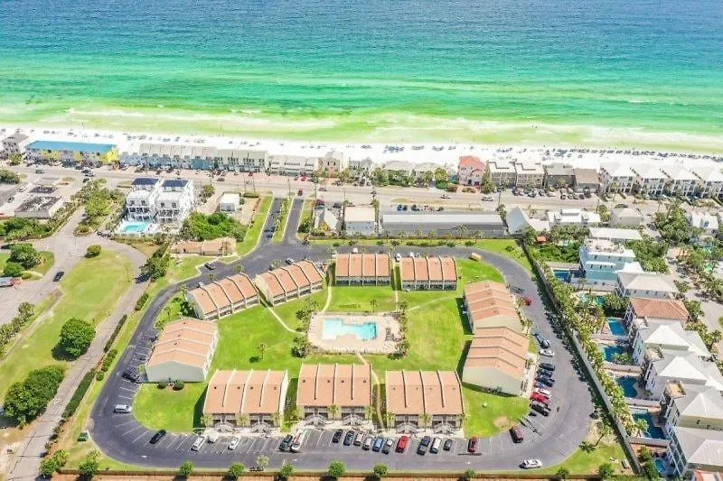 Seacove Steps 2 Priv Backyard Comm Pool * Destin