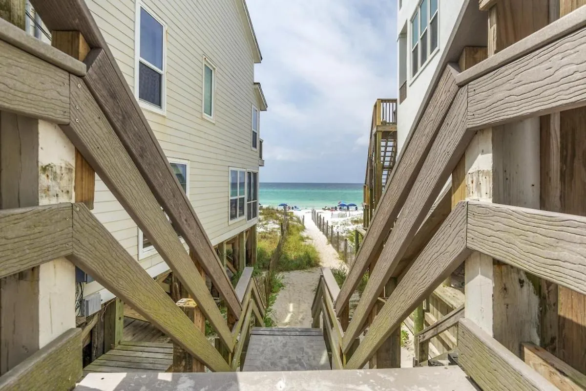 Seacove Steps 2 Priv Backyard Comm Pool Holiday home Destin