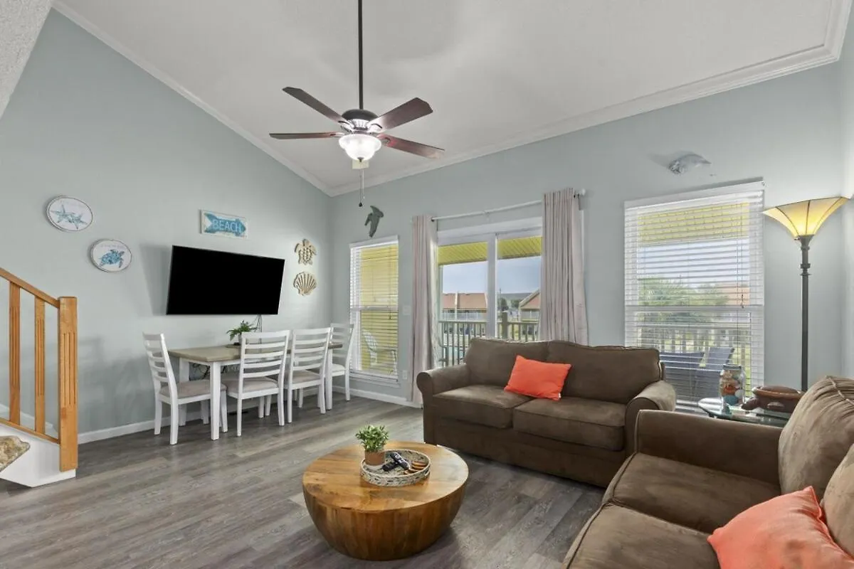 Seacove Steps 2 Priv Backyard Comm Pool Holiday home Destin