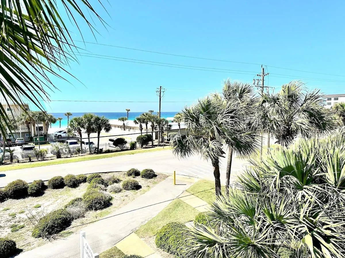 Holiday home Corner Of Paradise View Pool