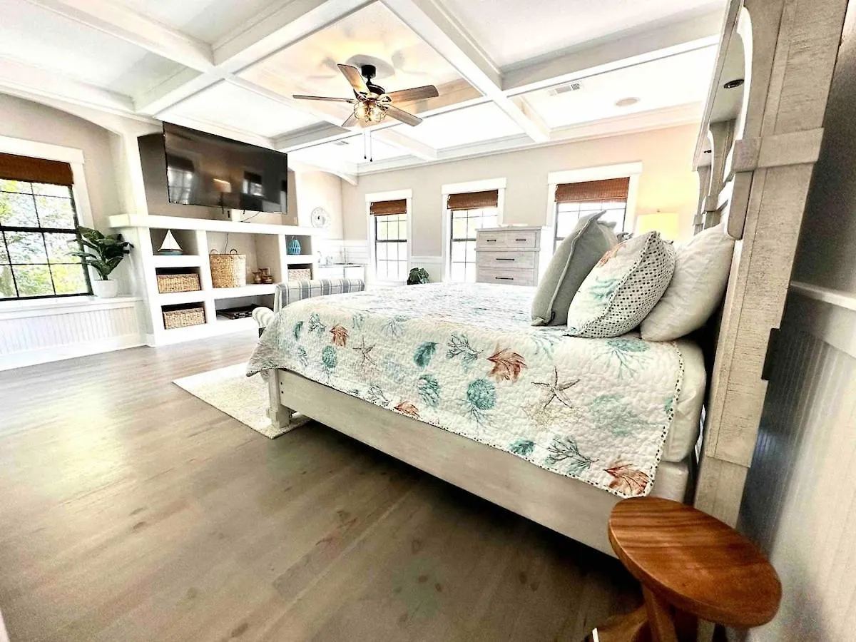 Holiday home Coastal91 Free Golf Cart Gated Access