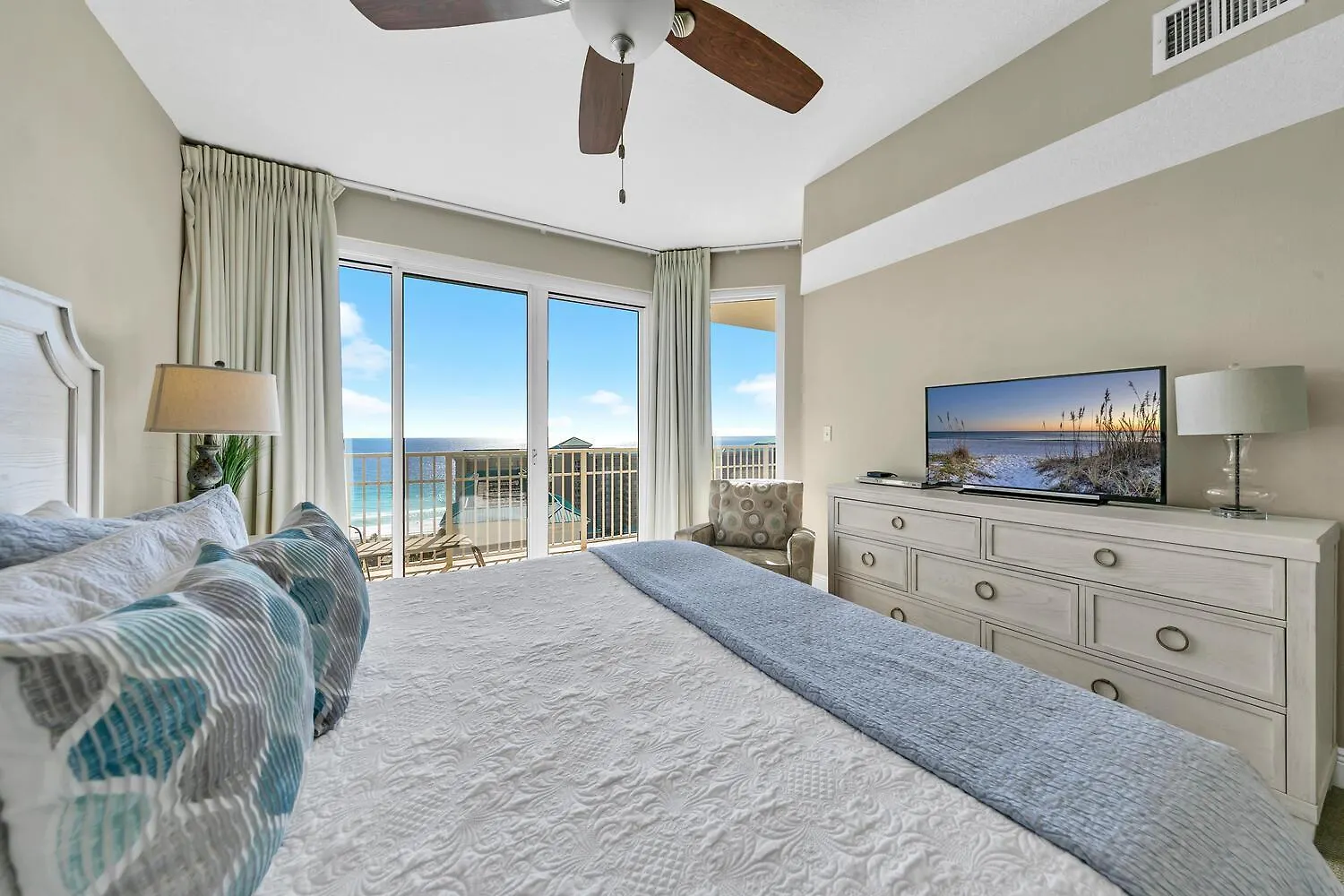 Ariel Dunes 1610 Holiday home
