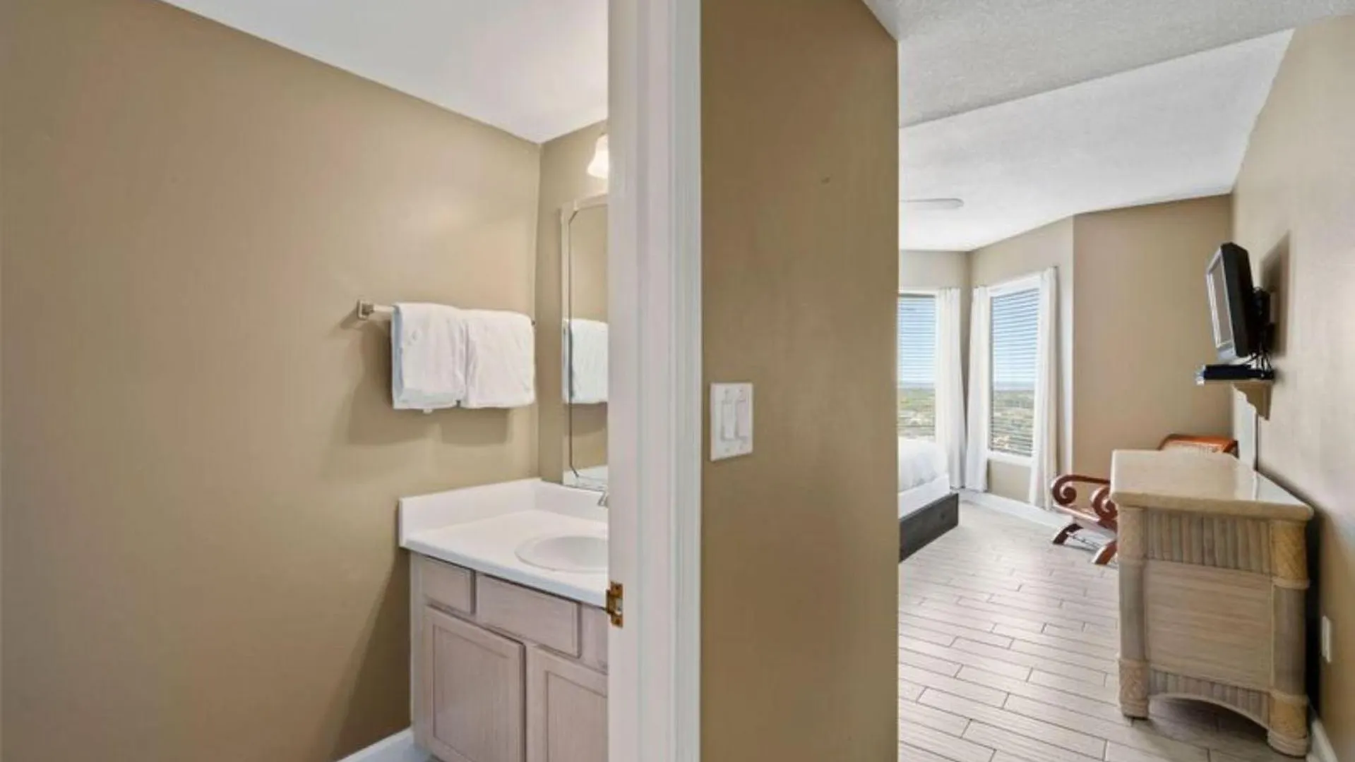 Jade East Towers 1850 Holiday home Destin