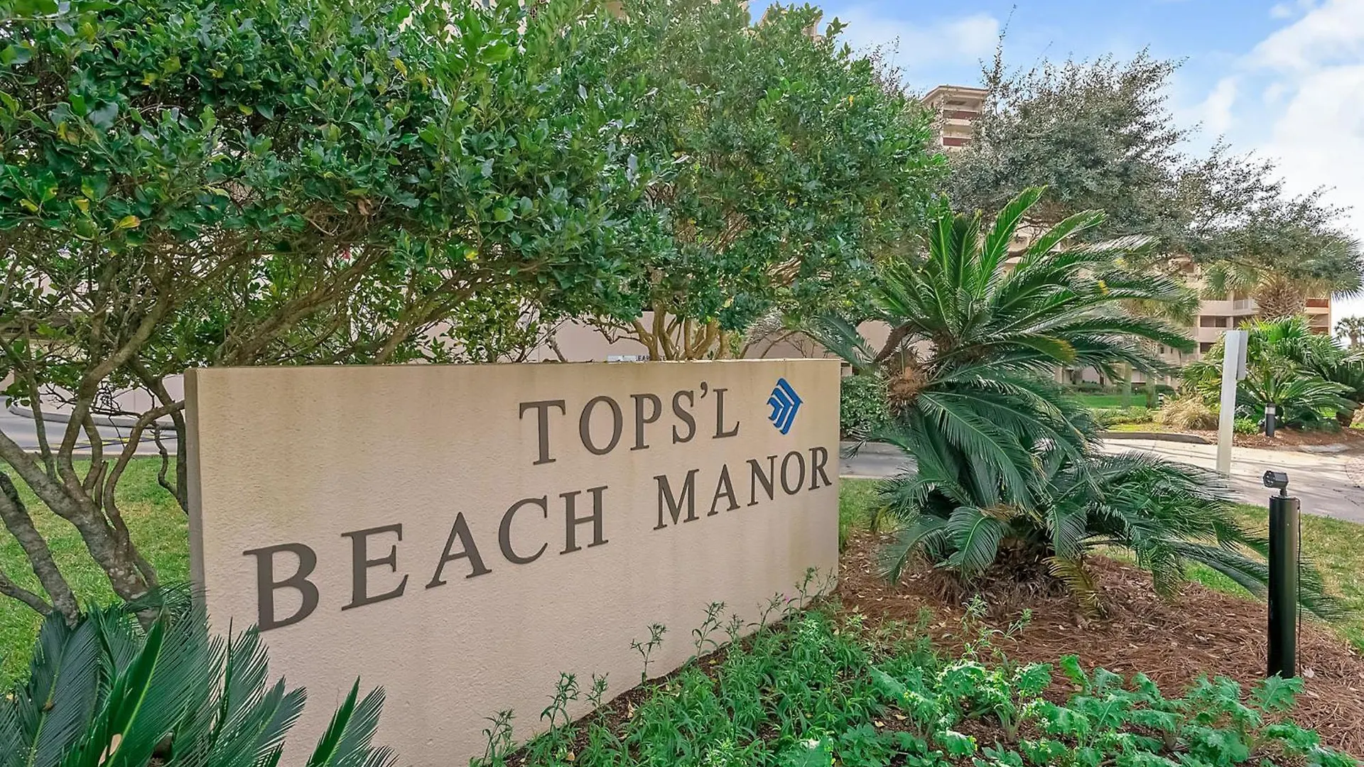 Tops'l Manor 114 Apartment