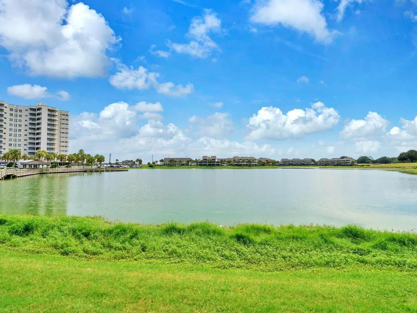 Seascape Lakefront 189- Don't Worry, Happy *