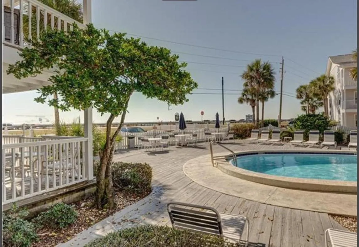 Miramar Dream Vacations * Destin