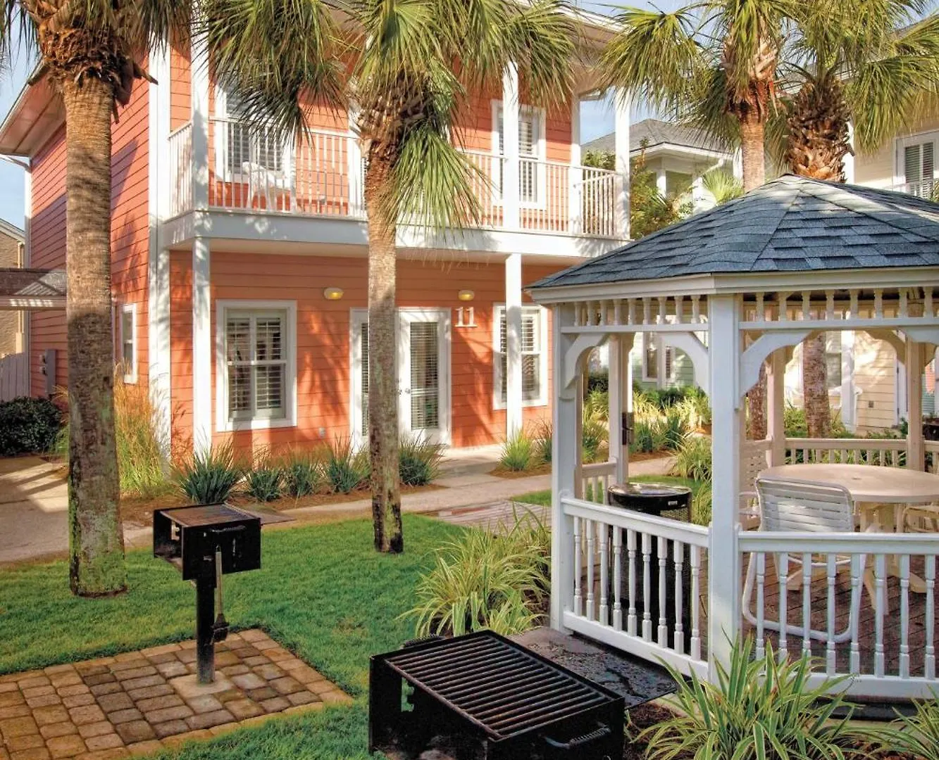 Club Wyndham Street 3*