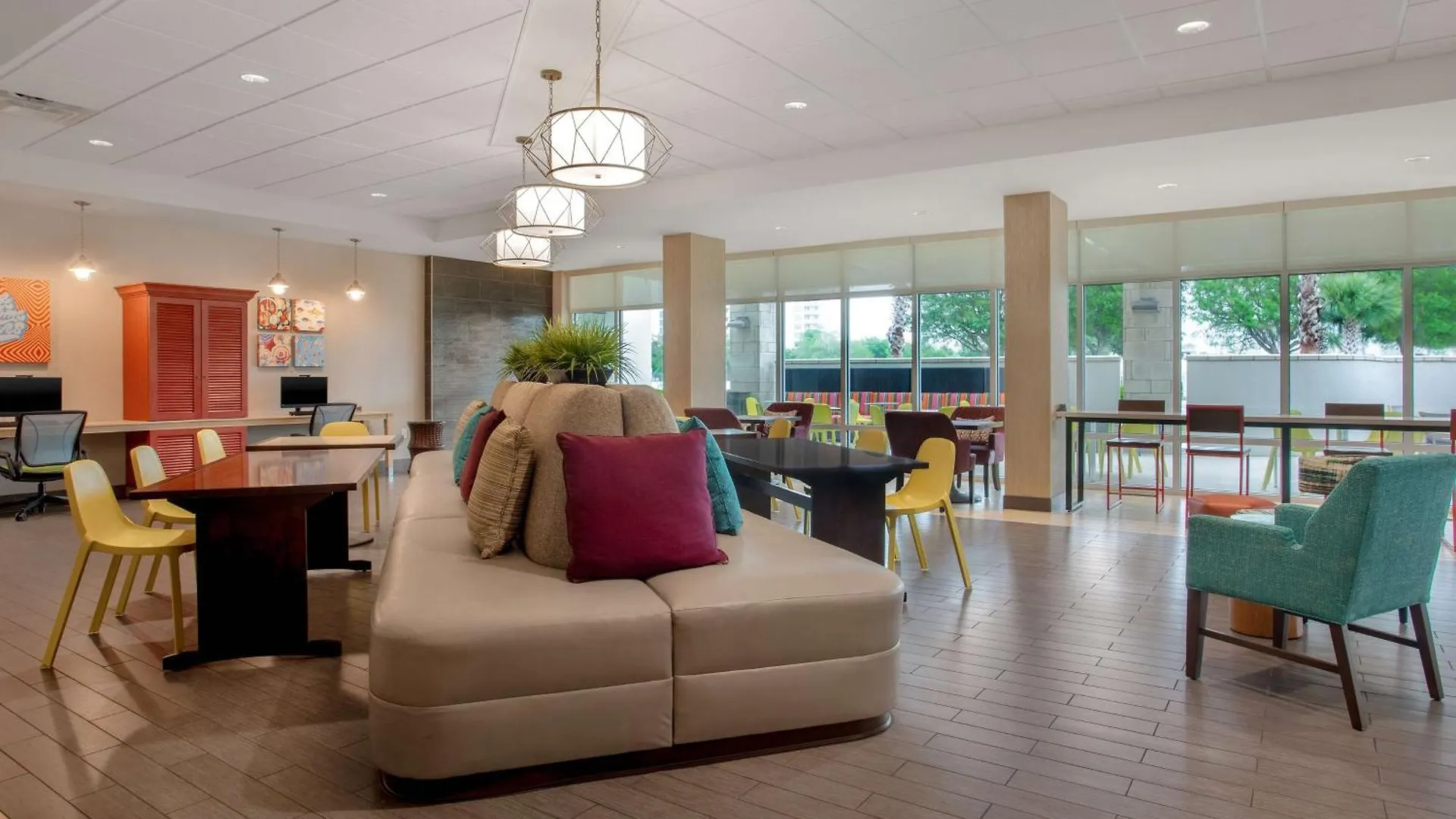 Home2 By Hilton 3*