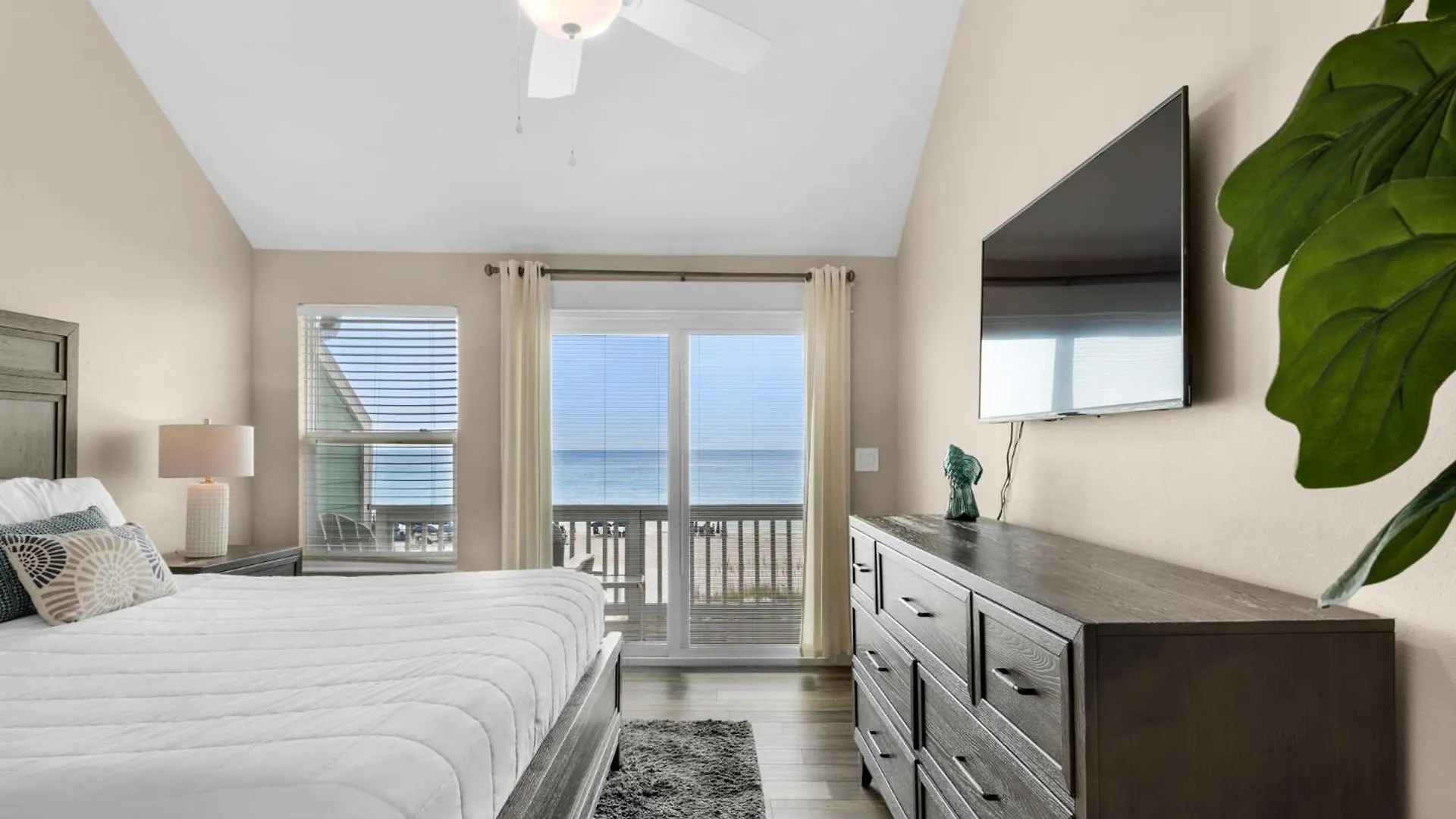 Holiday home Quiet Surf Townhomes Ii #3 By Newman-dailey *