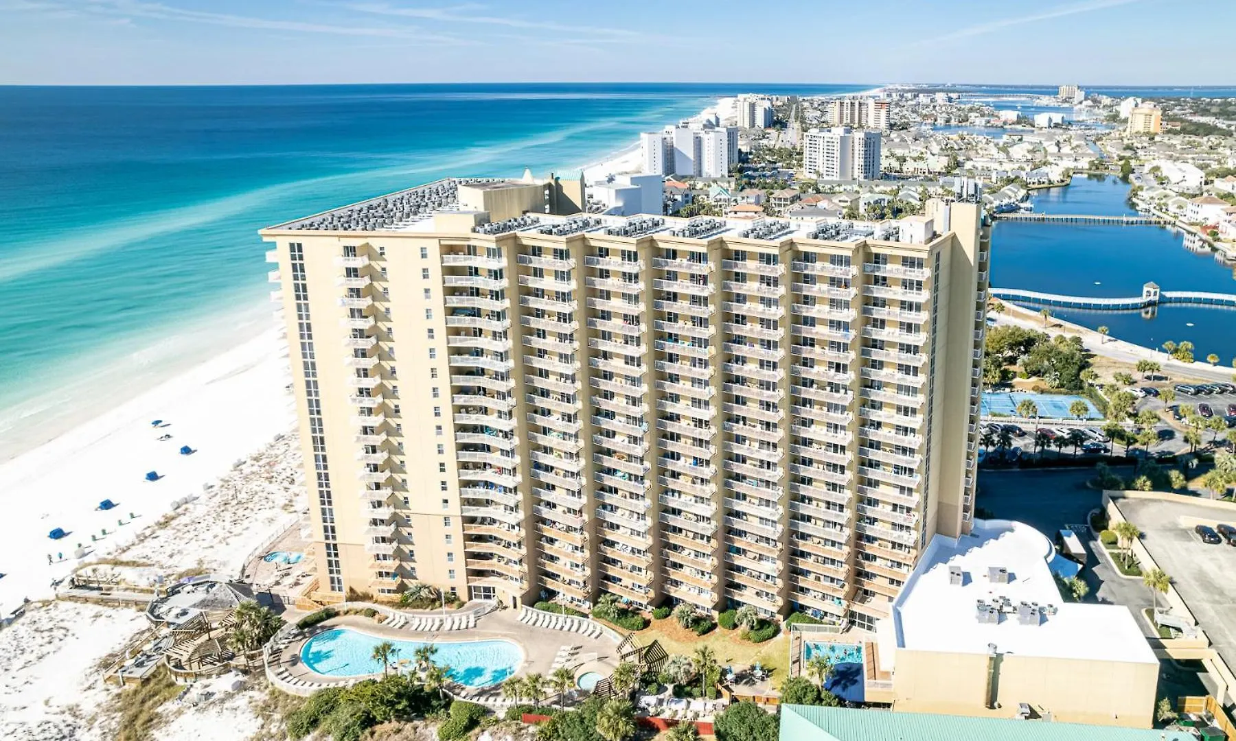 Apartment Harbor Landing 201a- By Isle Destin