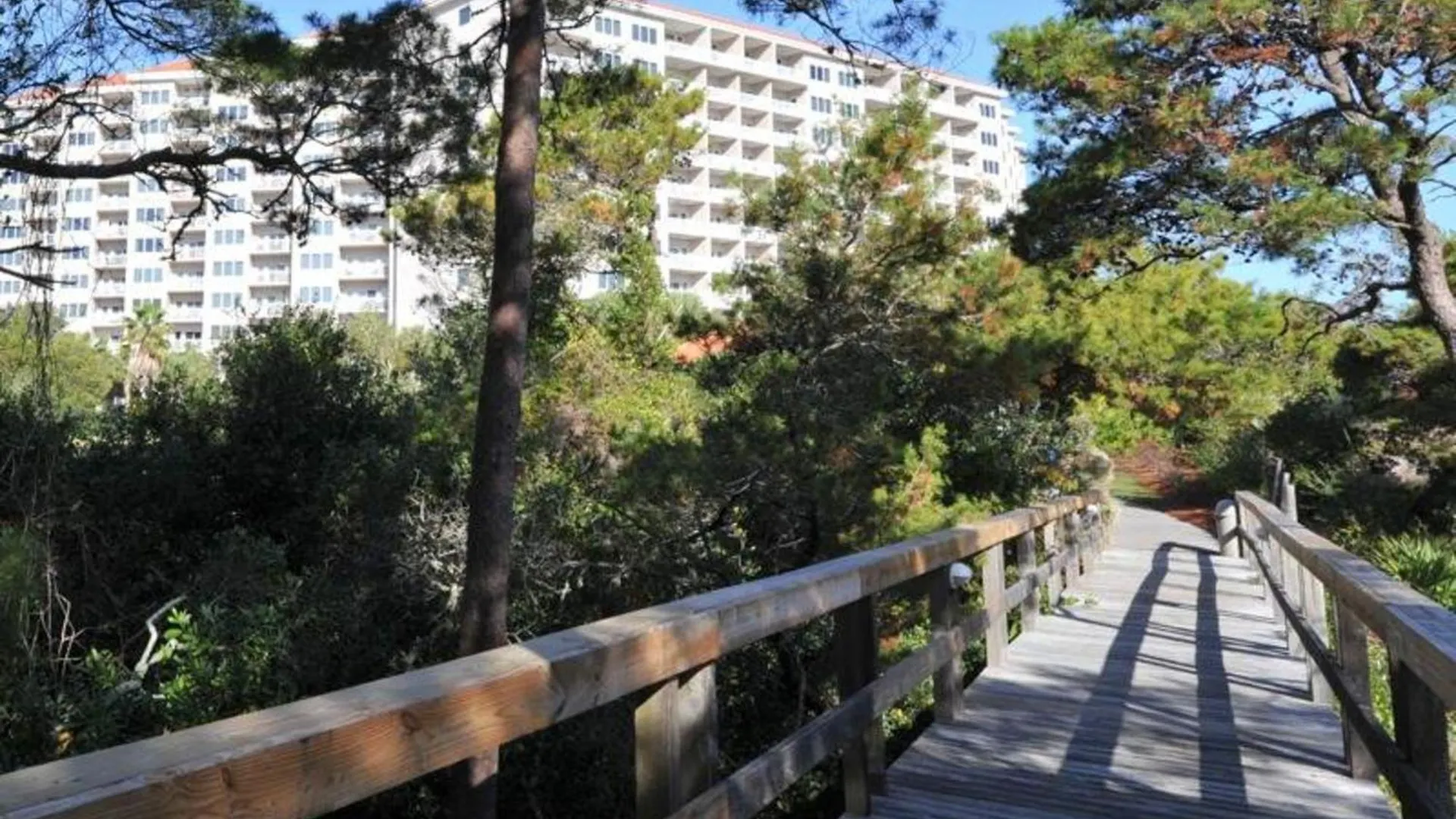 Tops'l Manor 612 Apartment Destin