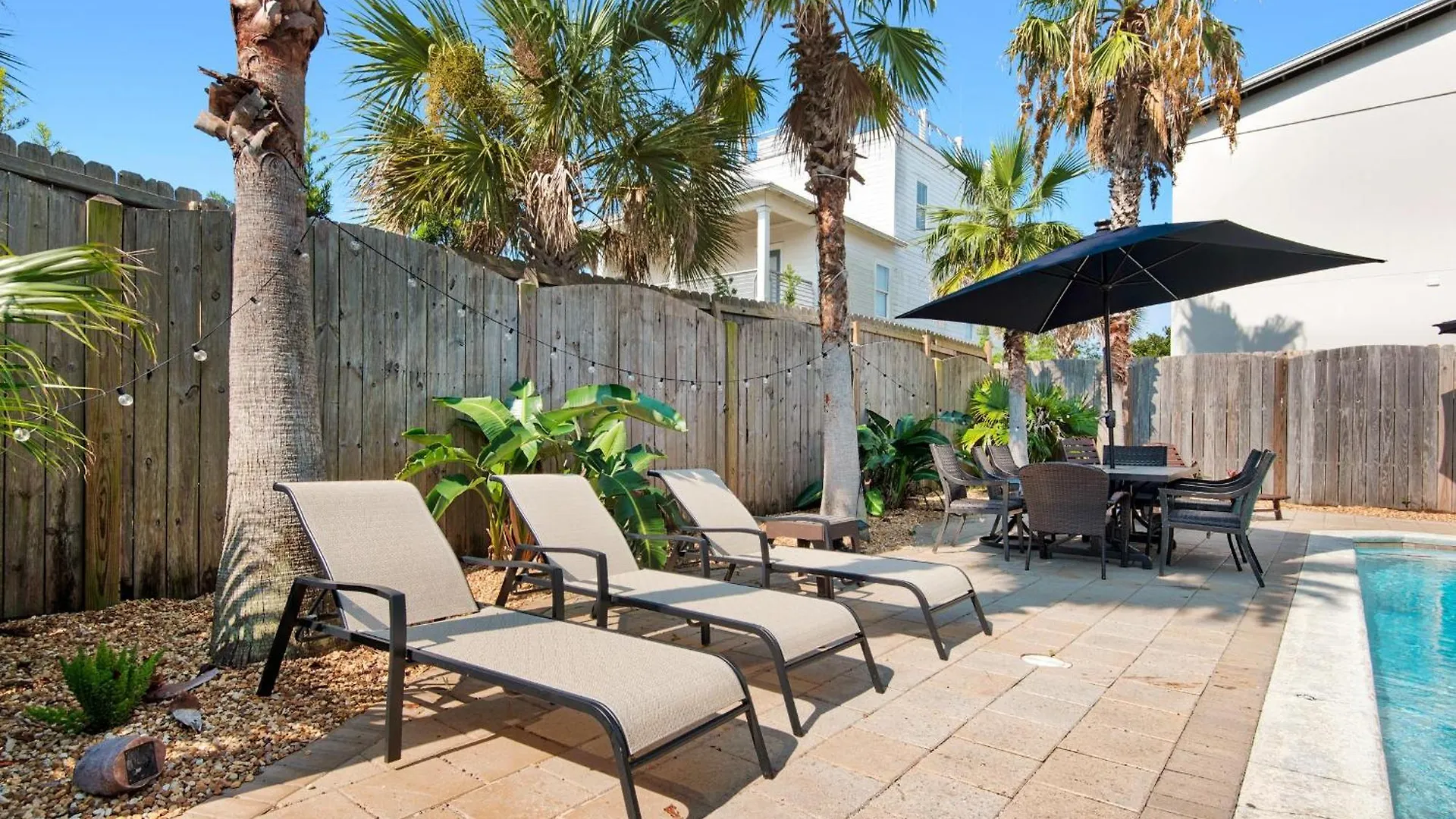 Flamingo Palms * Destin