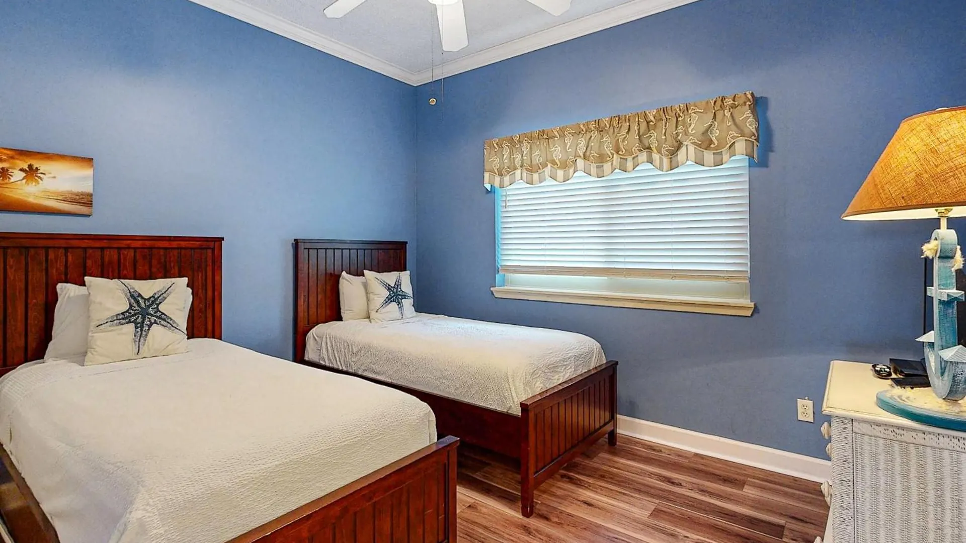 Tops'l Manor 213