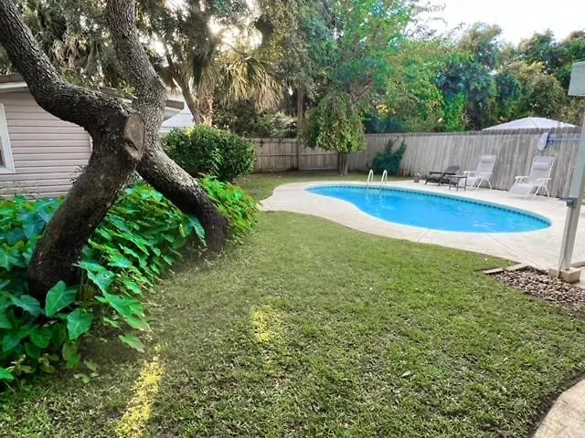 Holiday home Say Yes To Spring! 4br W Private Pool 2 Min To Beaches *