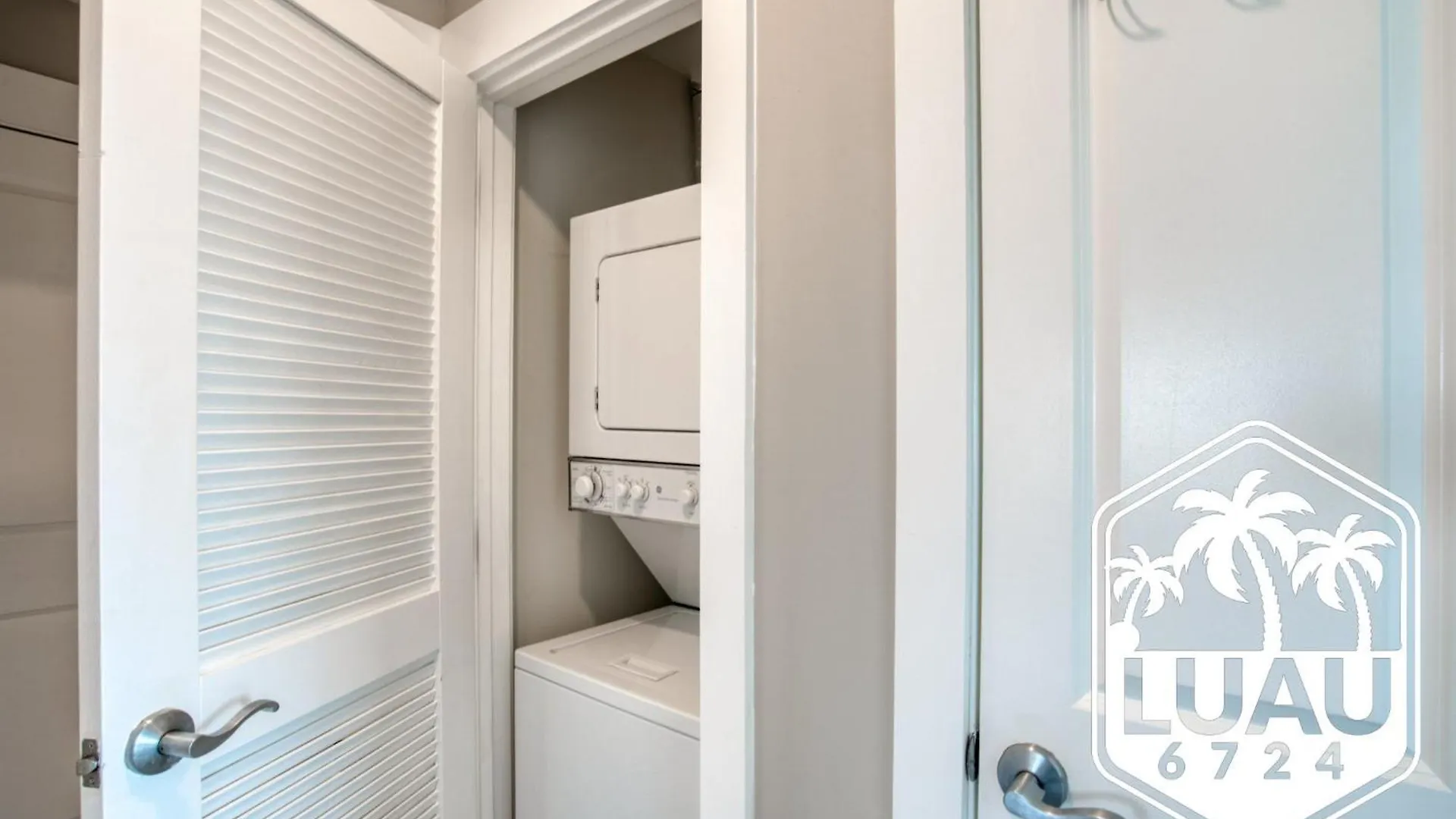 Luau Tower Enjoy These 2 Connecting Units As A Family Apartment Destin