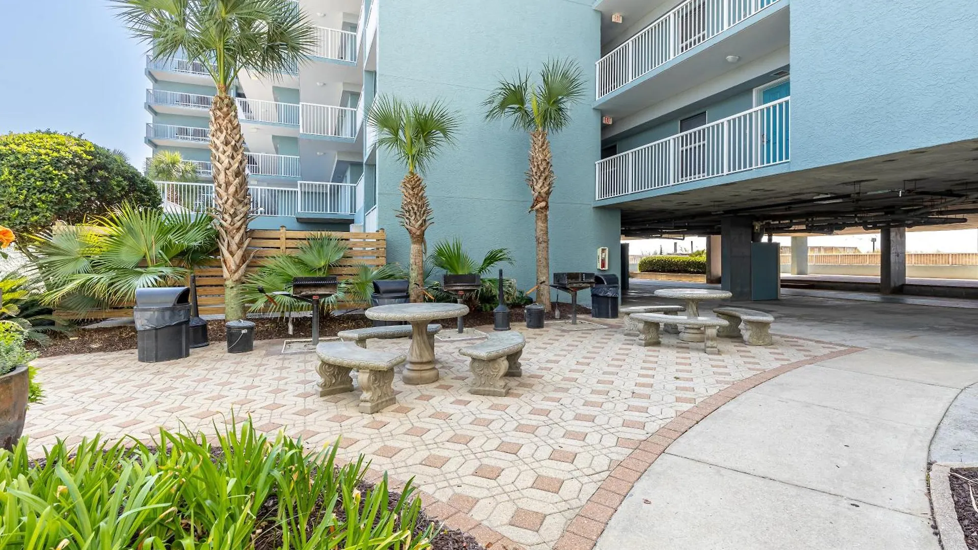 Dolphin Point 105b- By Isle Destin