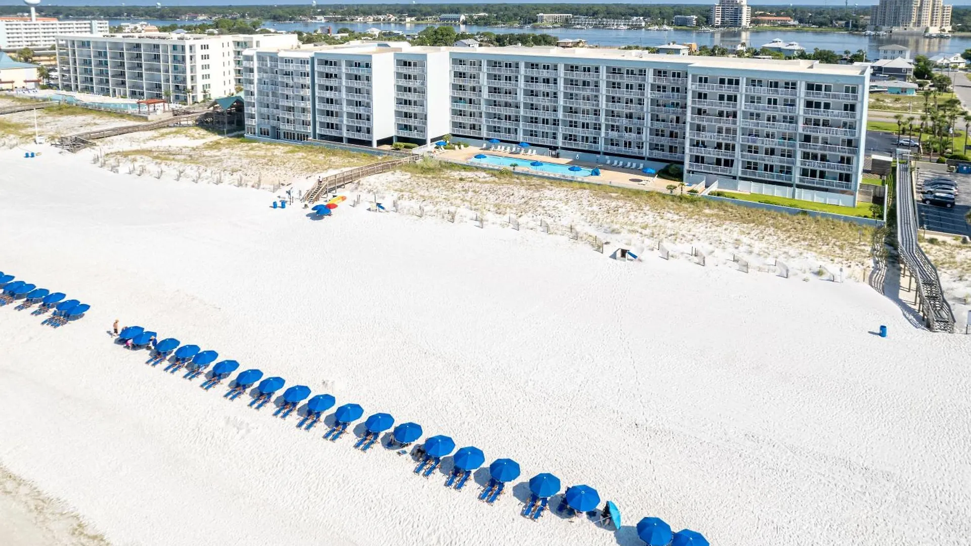 Dolphin Point 105b- By Isle Apartment