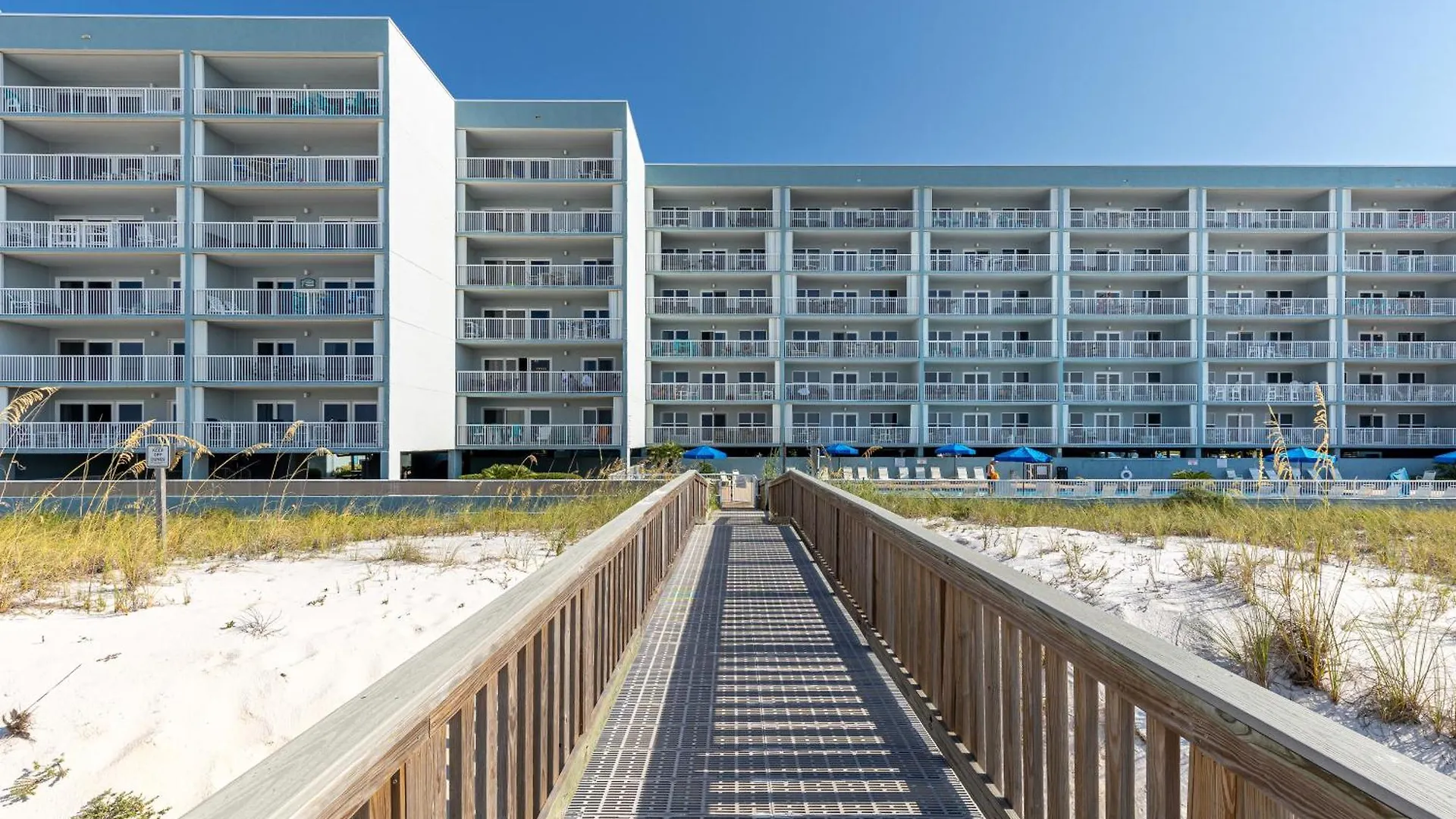 Apartment Sandpiper Cove 1129- By Isle