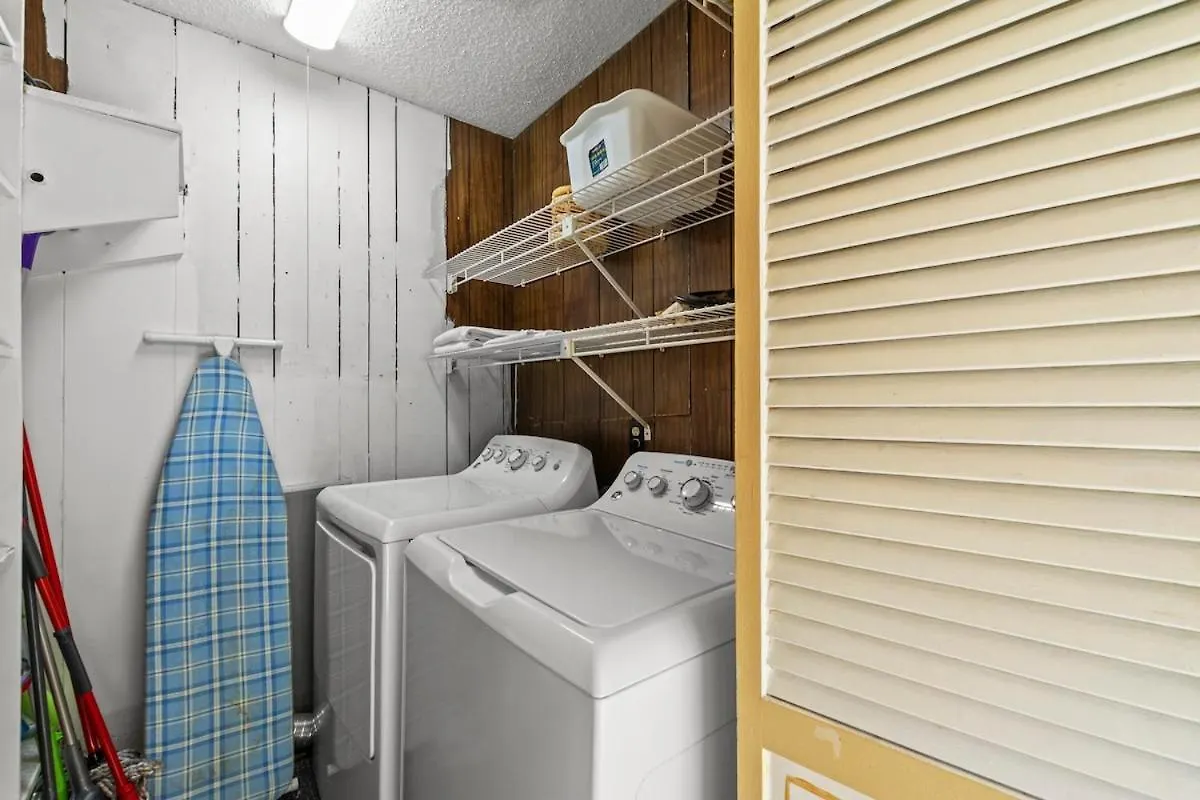 Sandy Beaches-3 Pools-pet Friendly * Destin