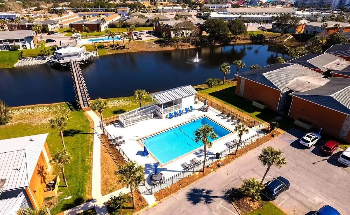 Sandy Beaches-3 Pools-pet Friendly Destin