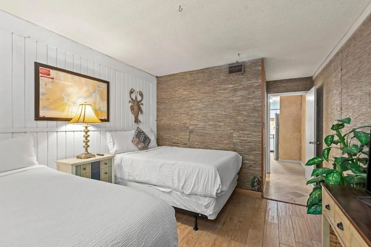 Sandy Beaches-3 Pools-pet Friendly *