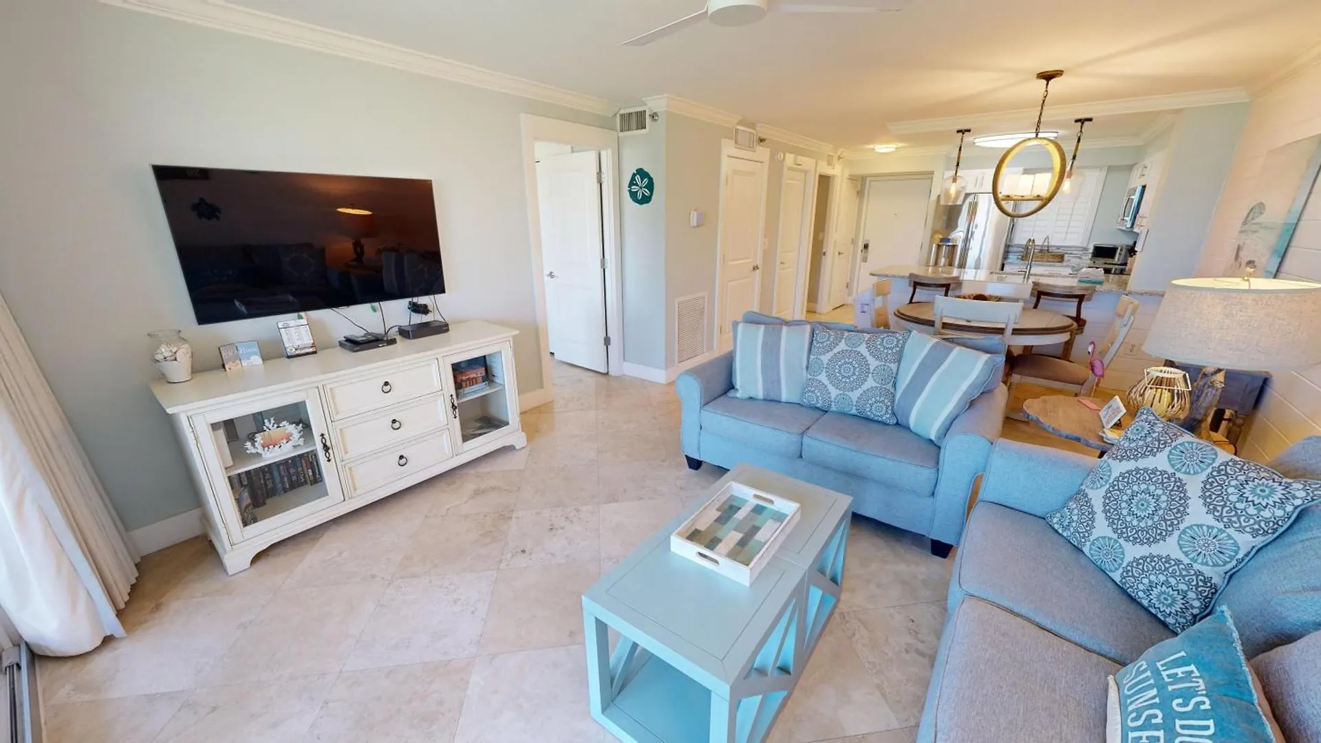 Magnolia House 103- By Isle Apartment Destin