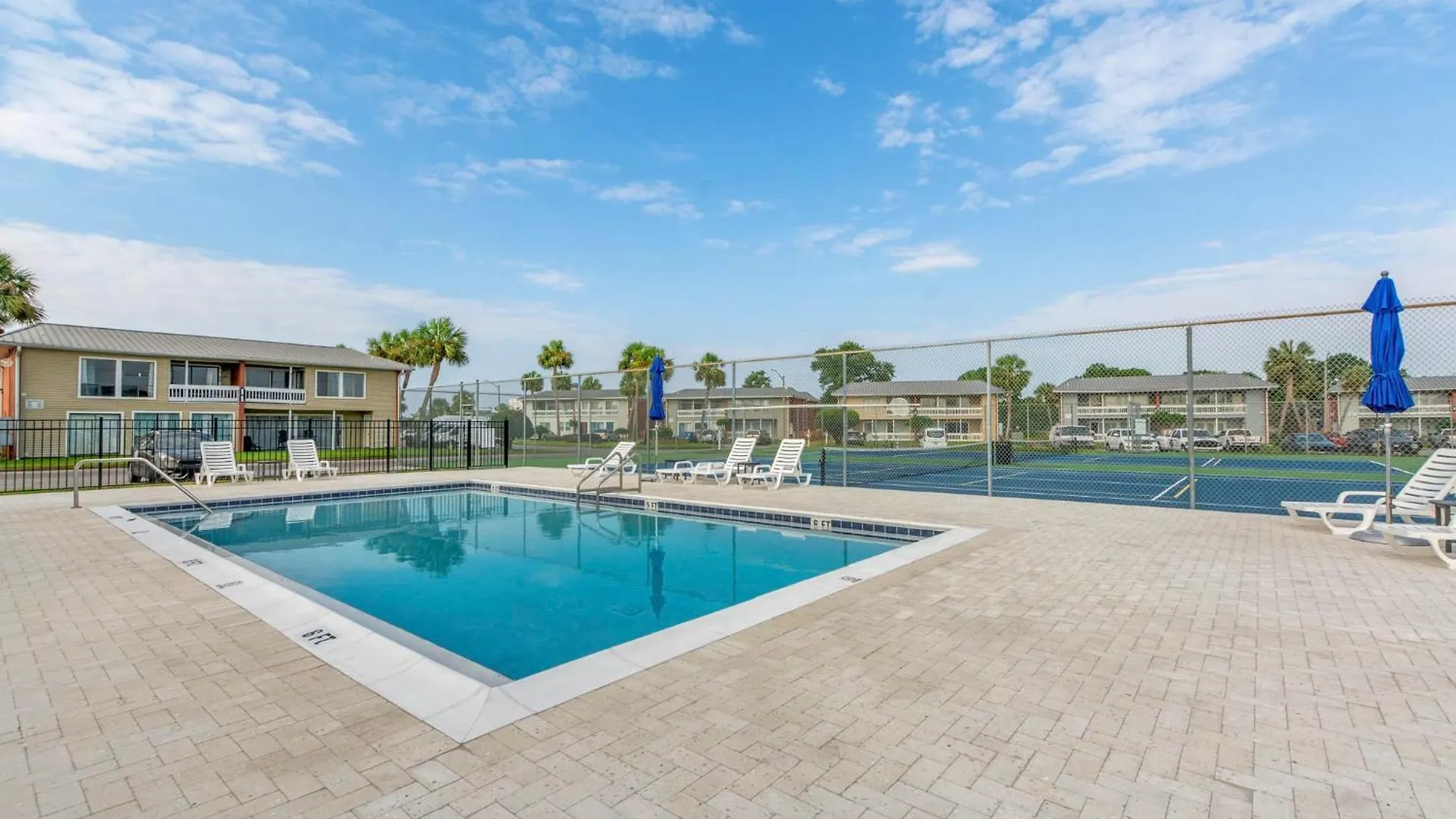 Sapphire Sands 3 Pools Pet Friendly