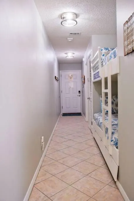 Apartmán Private With Seasonal Chair Service And Heated Pool *