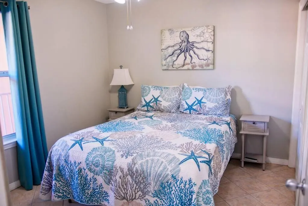 Apartmán Private With Seasonal Chair Service And Heated Pool *