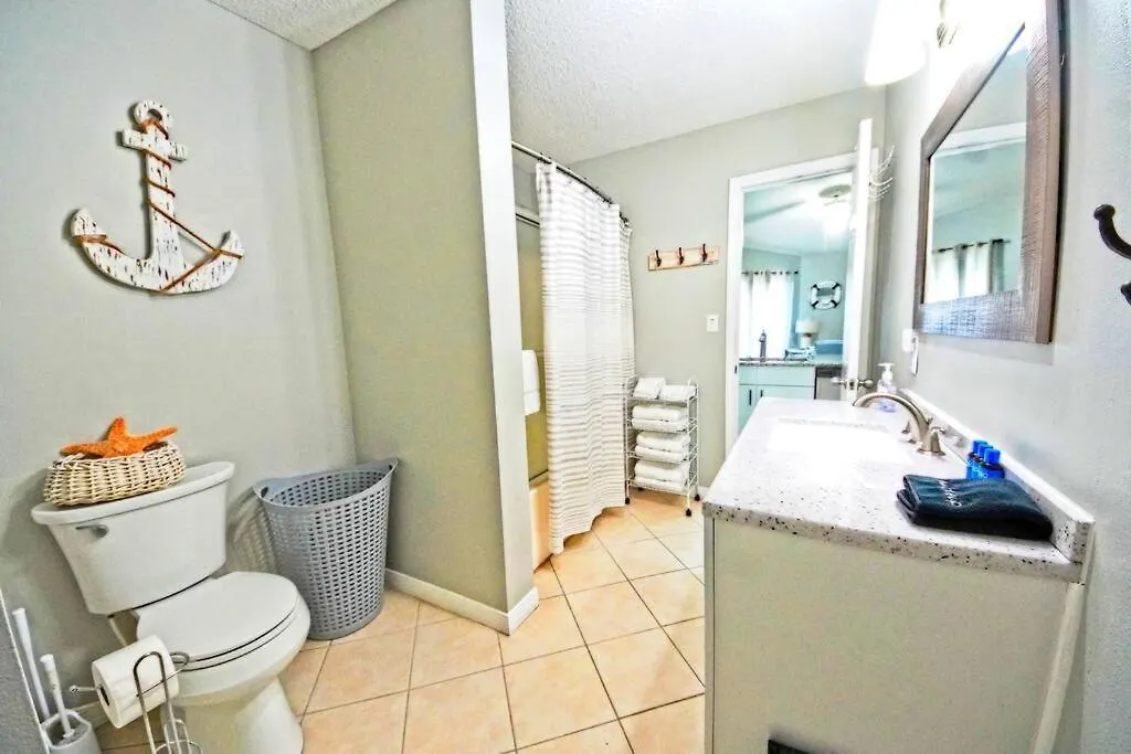 Private With Seasonal Chair Service And Heated Pool Apartmán Destin