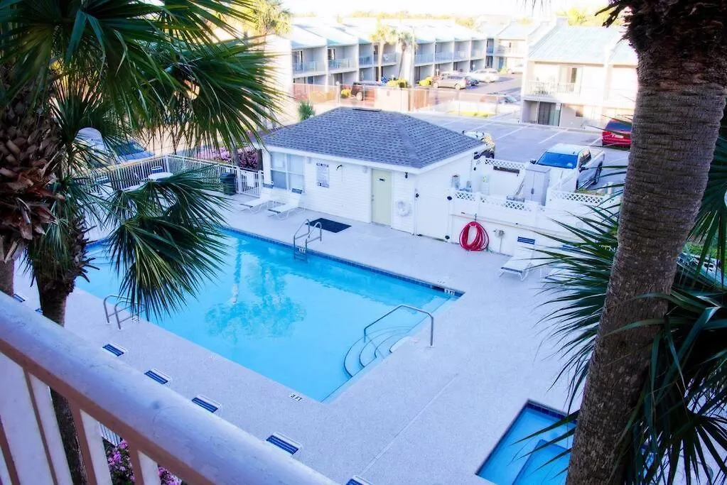 Private With Seasonal Chair Service And Heated Pool Destin