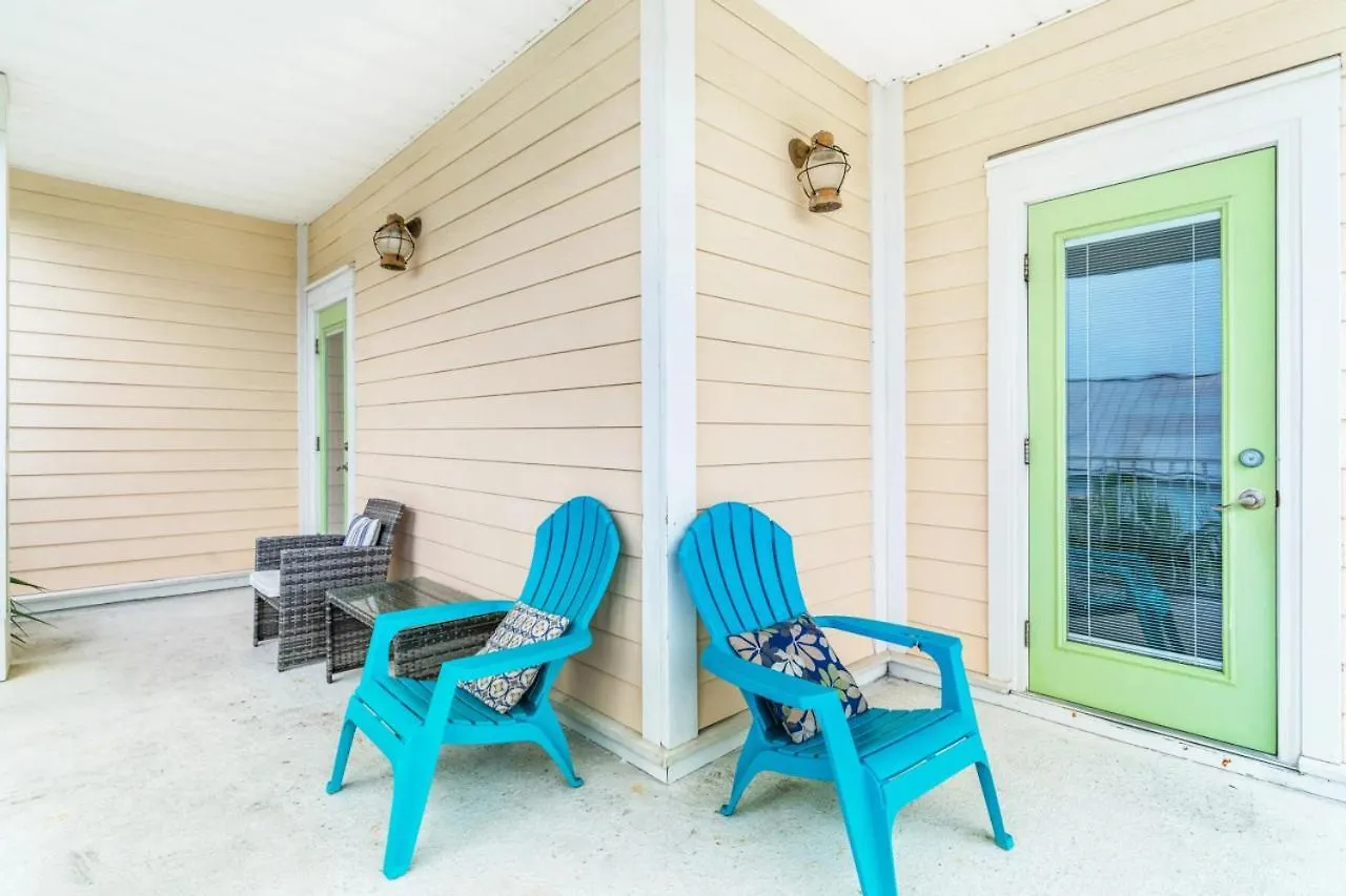 Holiday home Skips Corner Pet Friendly Trolley *