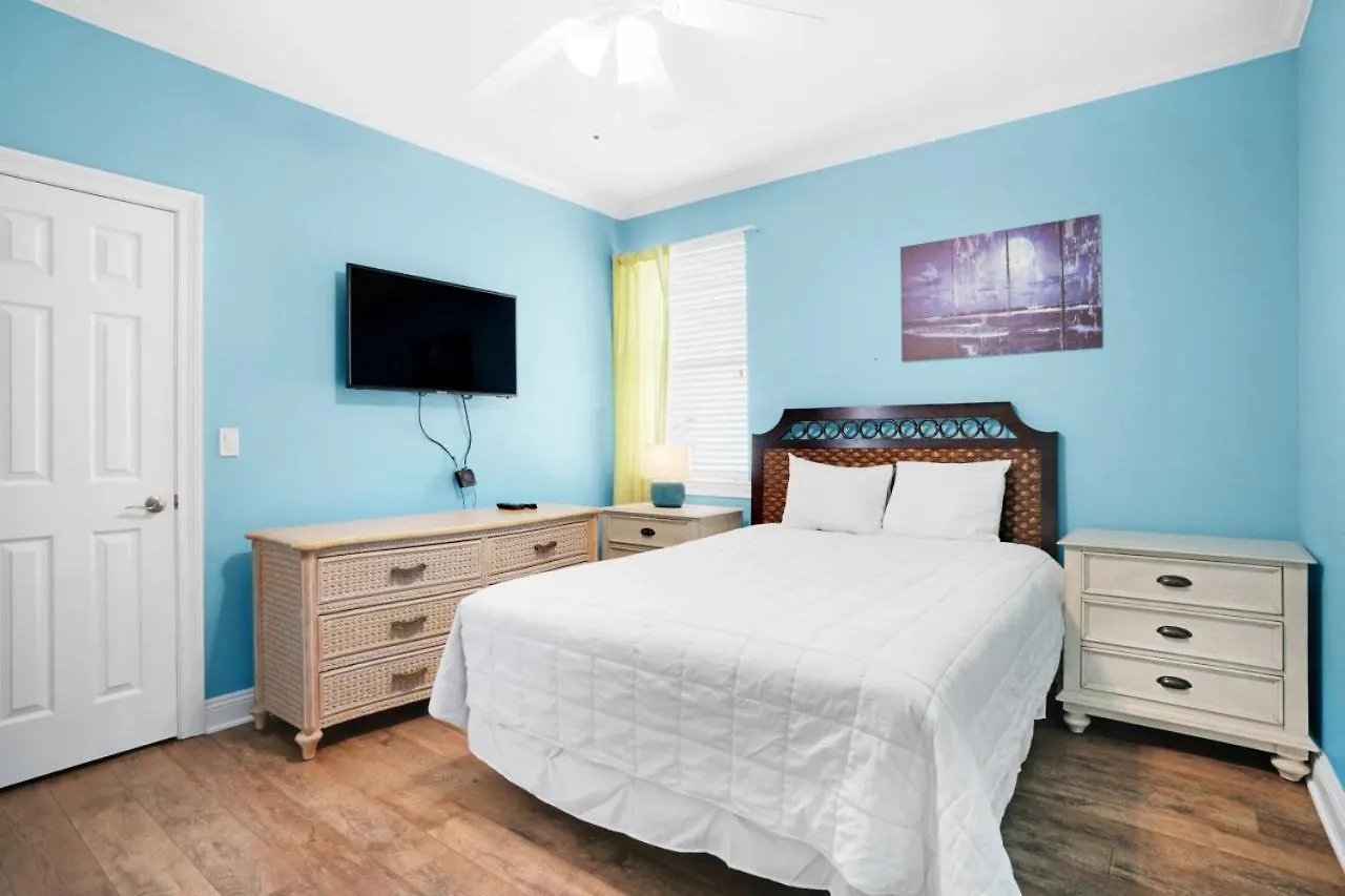Skips Corner Pet Friendly Trolley Destin