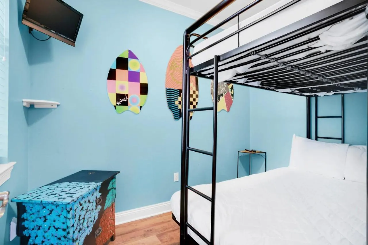 Skips Corner Pet Friendly Trolley * Destin