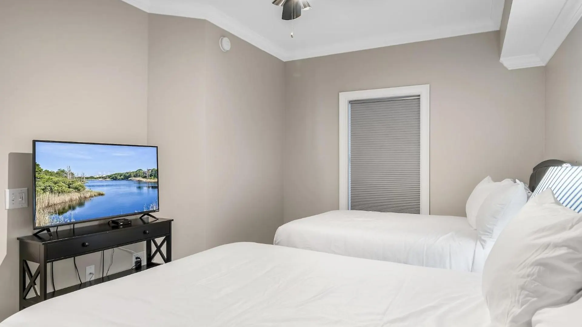Majestic Sun 414b Destin