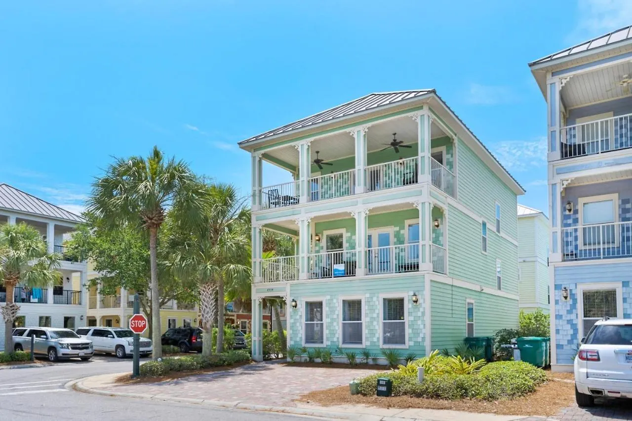Splish Splash Pet Friendly Pool View * Destin