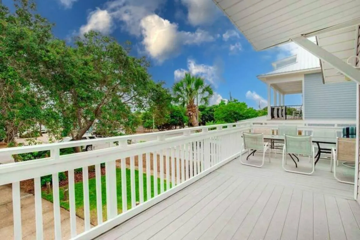 Say Yes To Spring! 4br W Private Pool 2 Min To Beaches Holiday home *