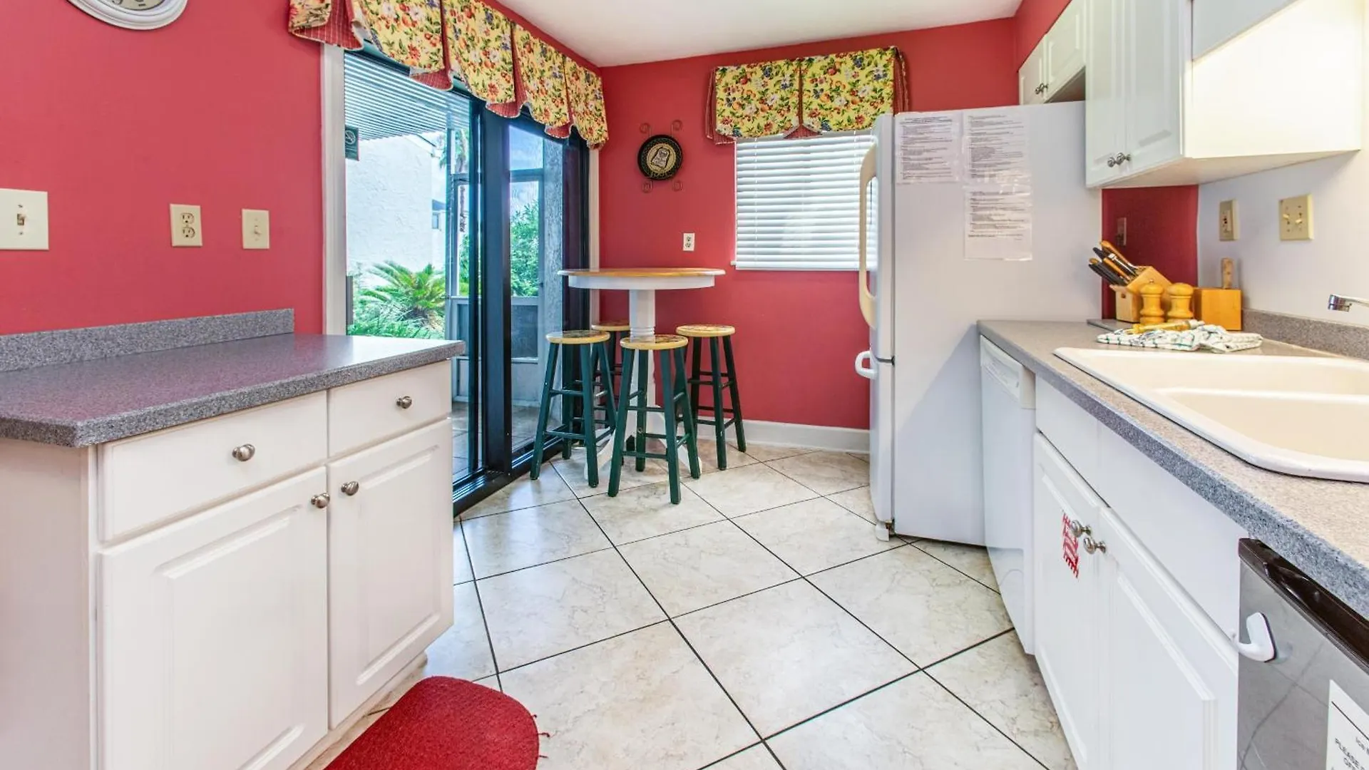 Shoreline Towers Townhouse 4-3 * Destin