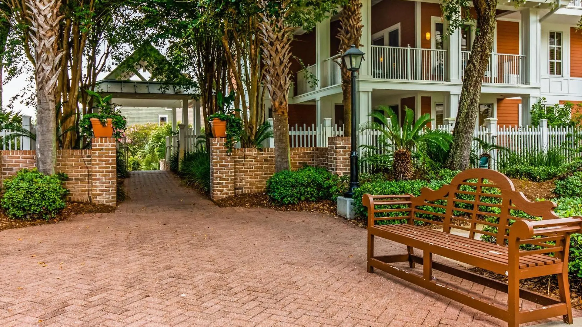 Baytowne Wharf - Market Street #336