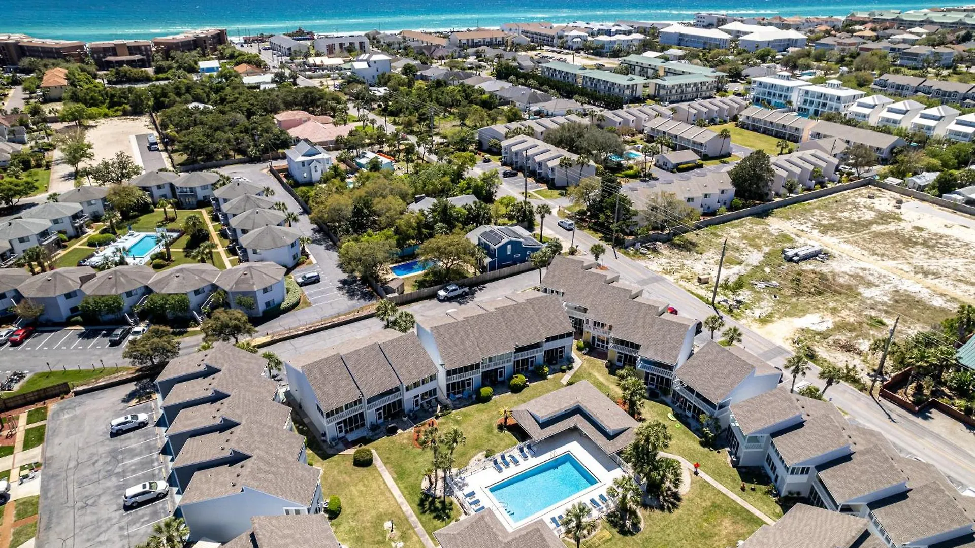 Apartment Inlet Reef 413- By Isle *