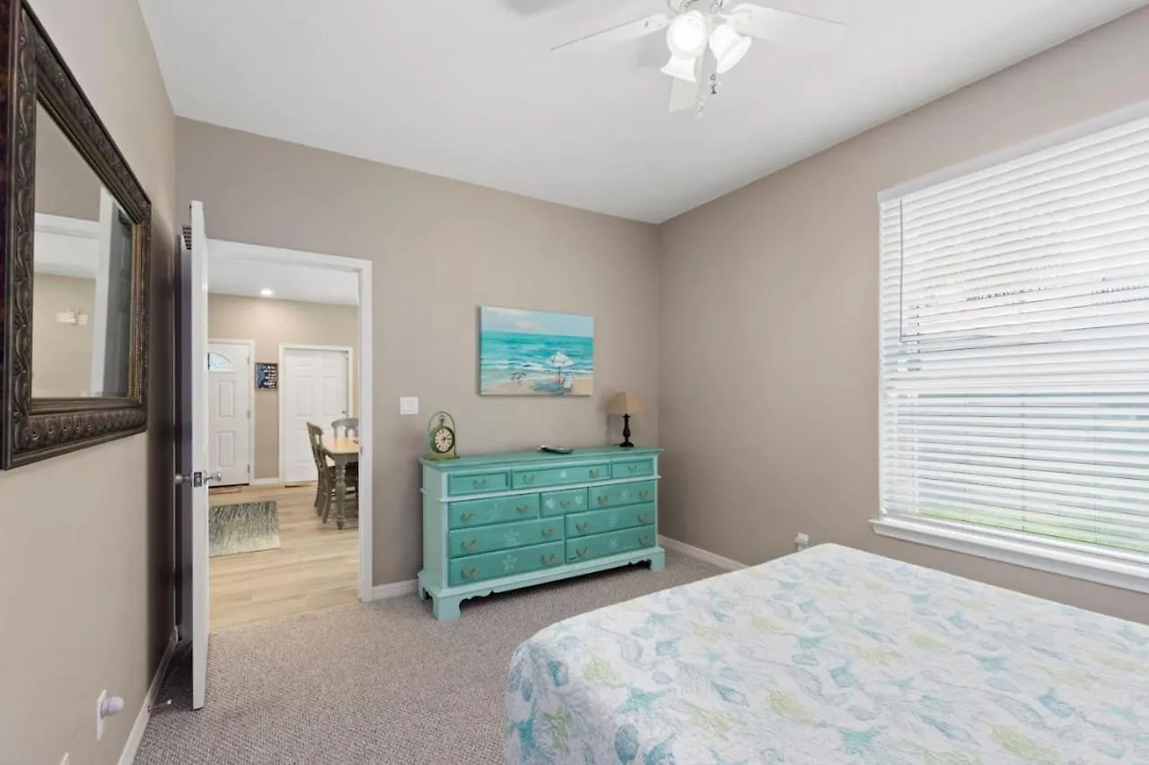 Seahorse Shores - Games, Private Access, Pool, Lake, Boardwalk, Near Fun * Destin