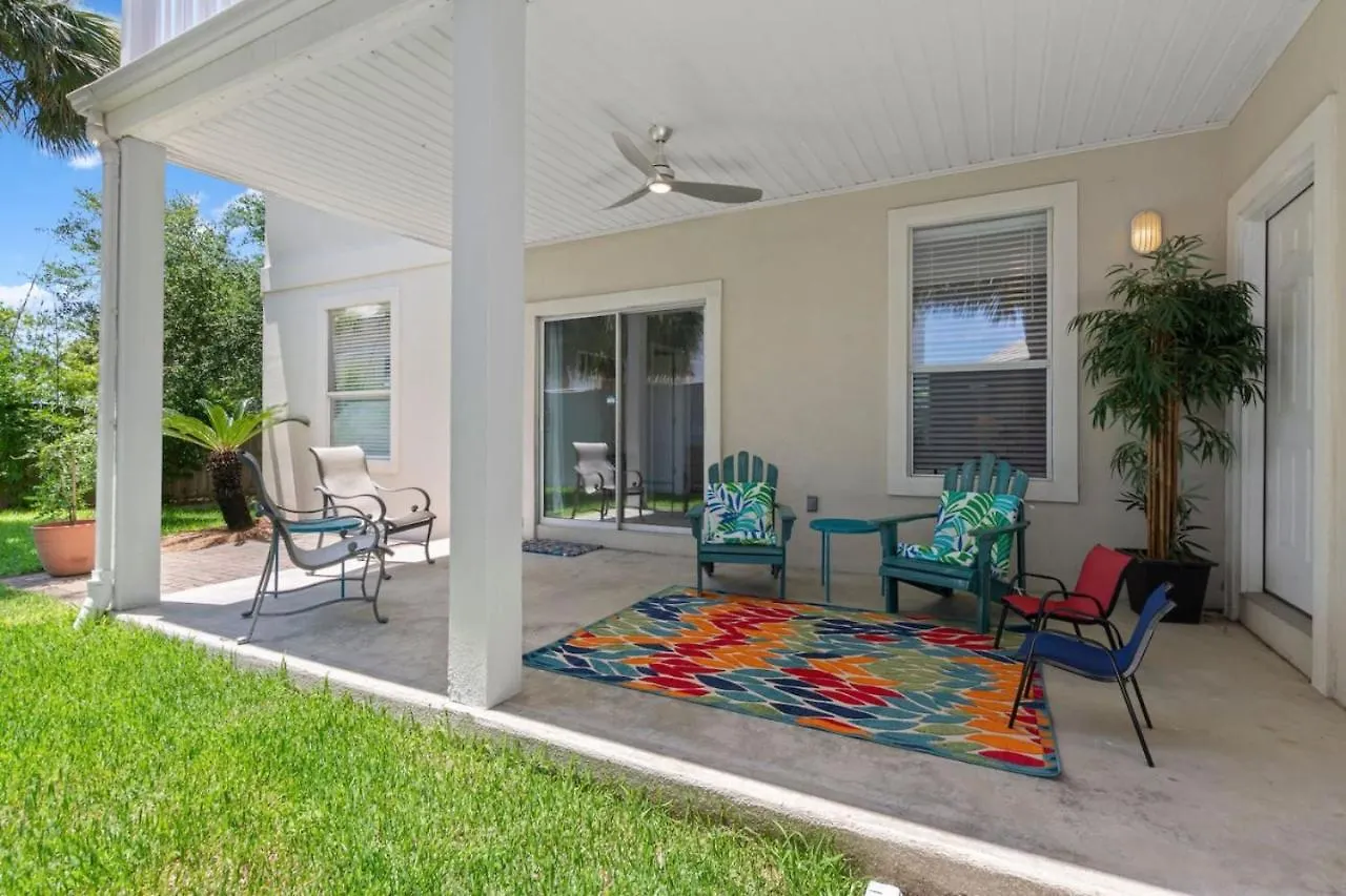 Seahorse Shores - Games, Private Access, Pool, Lake, Boardwalk, Near Fun *