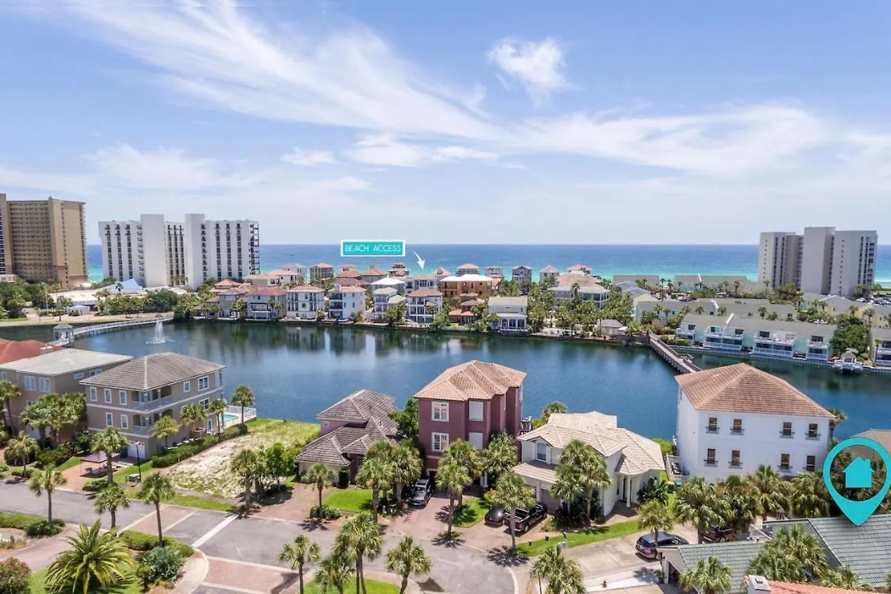 Holiday home Seahorse Shores - Games, Private Access, Pool, Lake, Boardwalk, Near Fun *