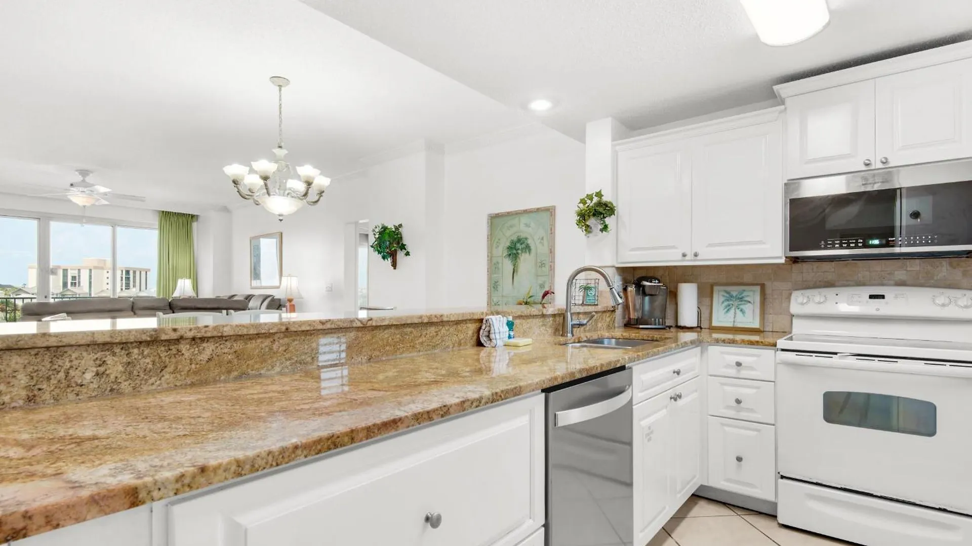 Leeward Key 401 Apartment